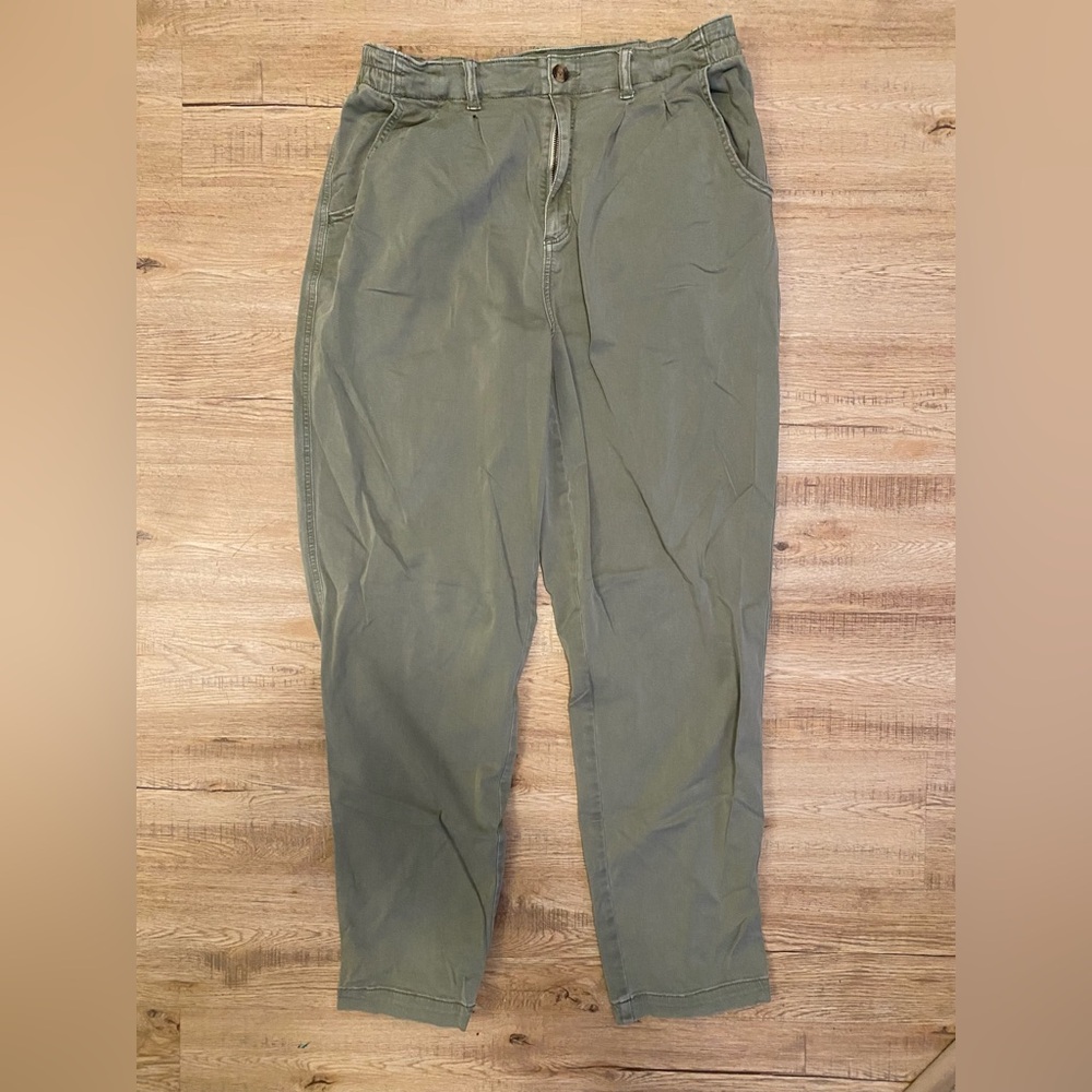 American Eagle High Waisted Pants